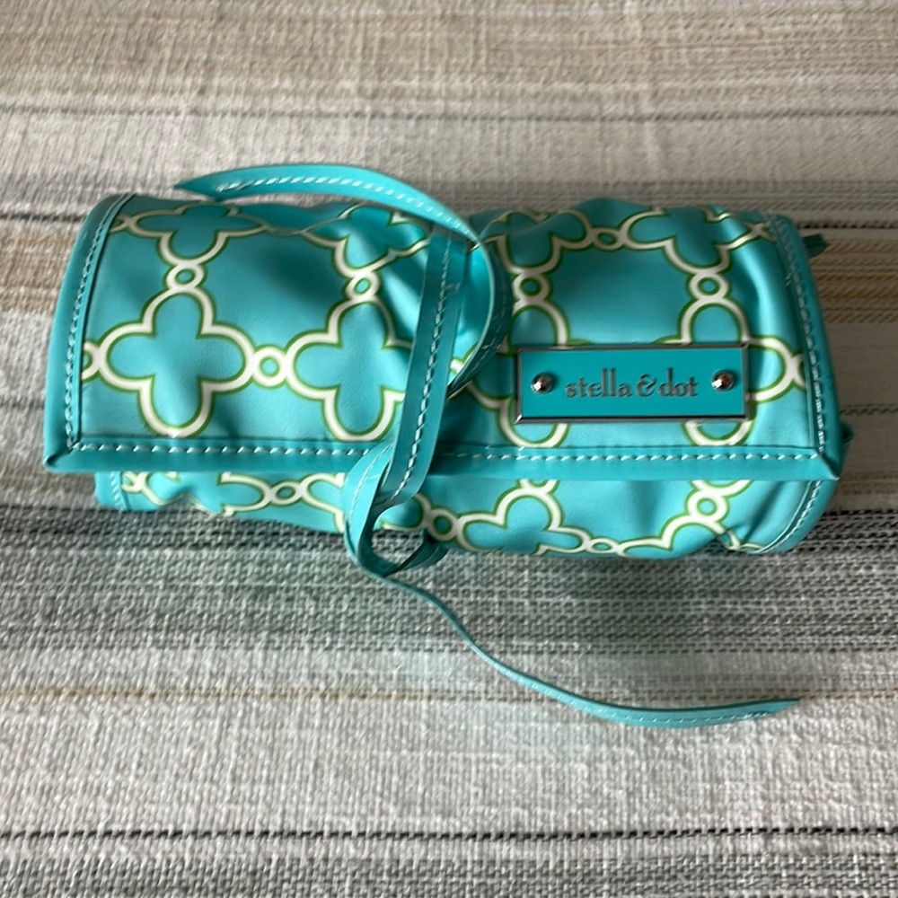 Stella & Dot Jewelry Roll